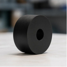 Капролоновая втулка 80x40x1400 мм экструзионная графитонаполненная ПА 6-МГ ТУ 2224-036-00203803-2012